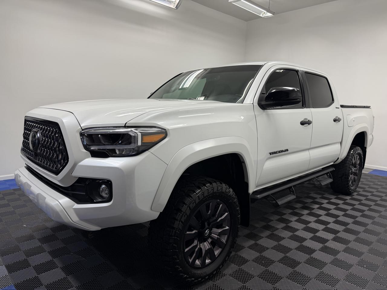 Toyota Tacoma 4WD Limited Double Cab 5' Bed V6 AT (Natl) 2021