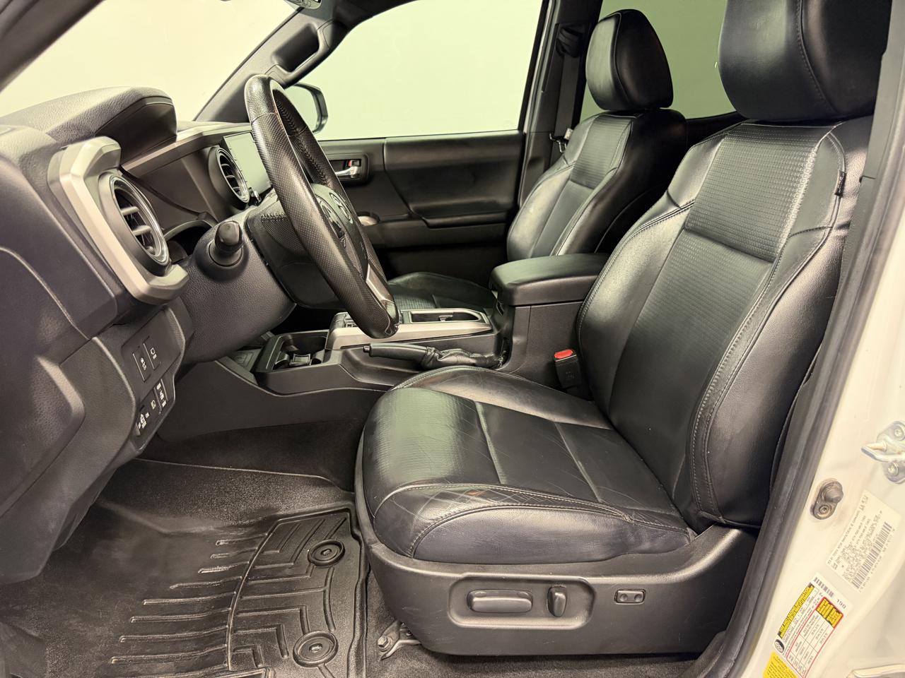 Toyota Tacoma 4WD Limited Double Cab 5' Bed V6 AT (Natl) 2021
