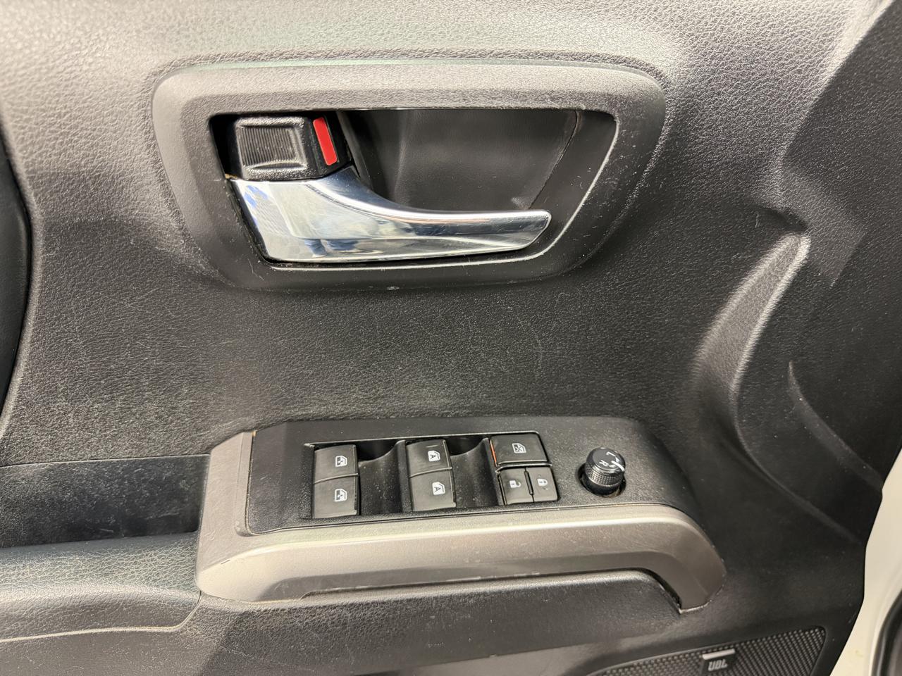 Toyota Tacoma 4WD Limited Double Cab 5' Bed V6 AT (Natl) 2021