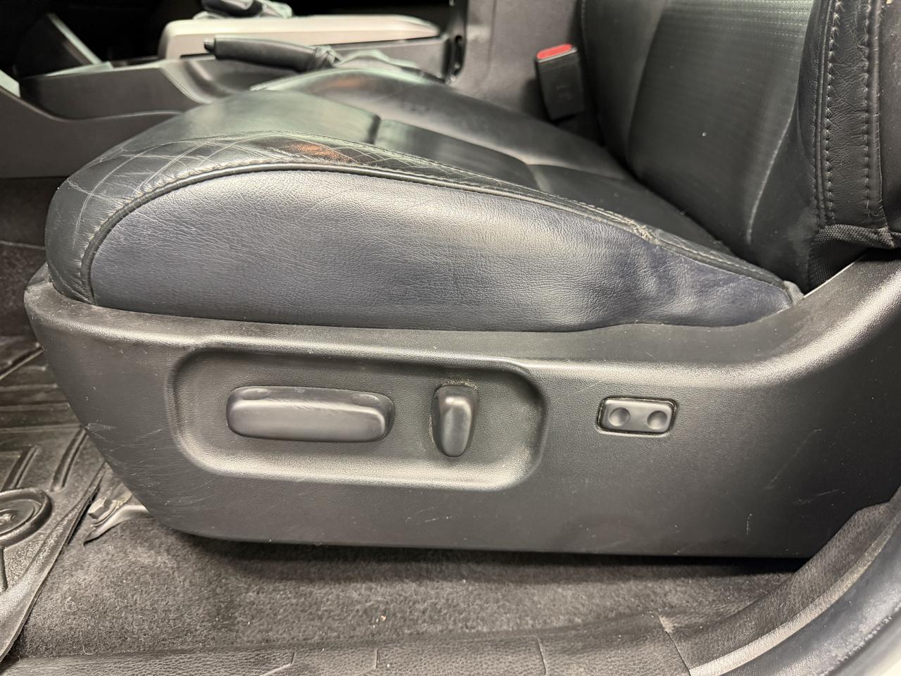 Toyota Tacoma 4WD Limited Double Cab 5' Bed V6 AT (Natl) 2021