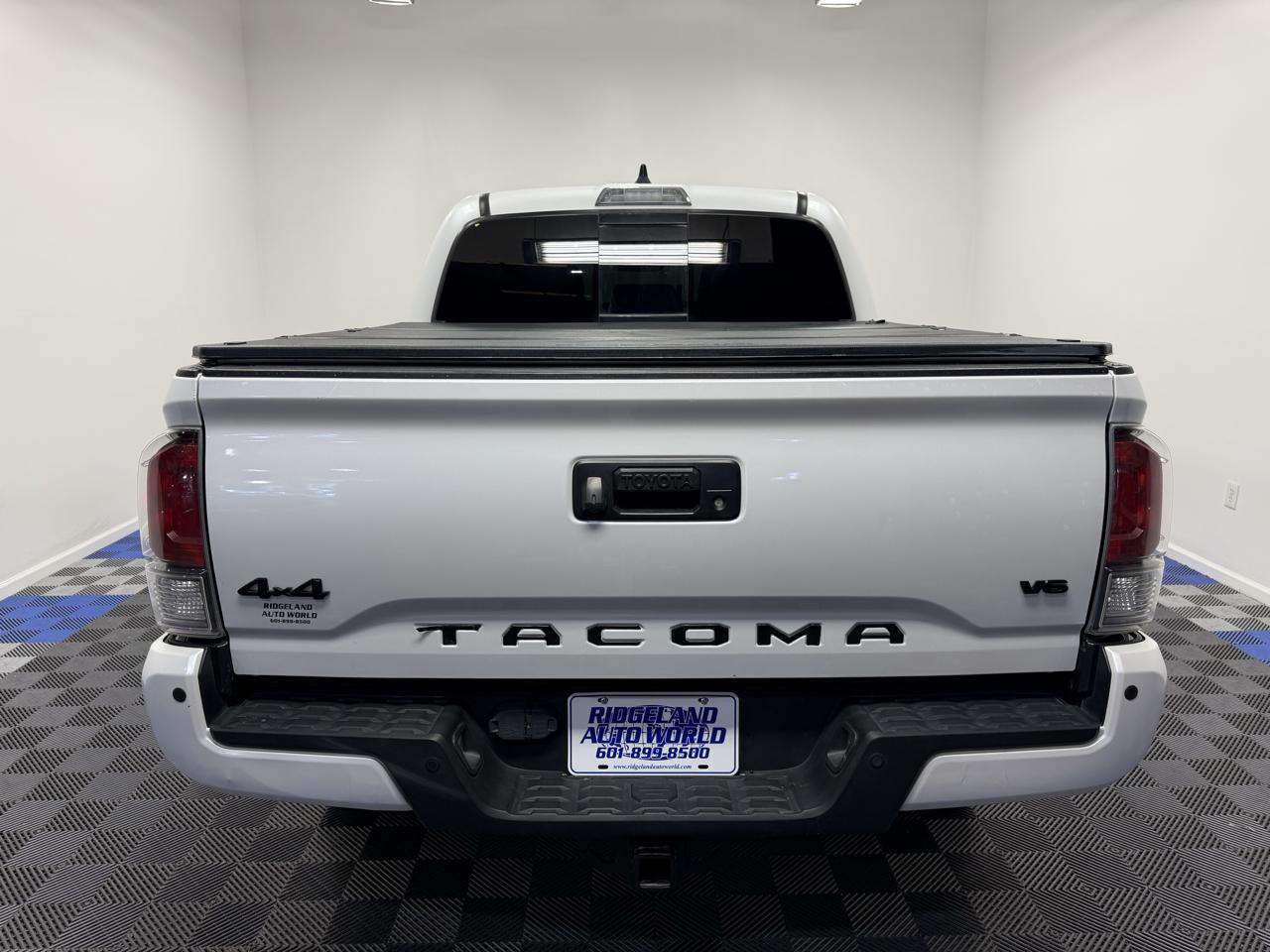 Toyota Tacoma 4WD Limited Double Cab 5' Bed V6 AT (Natl) 2021