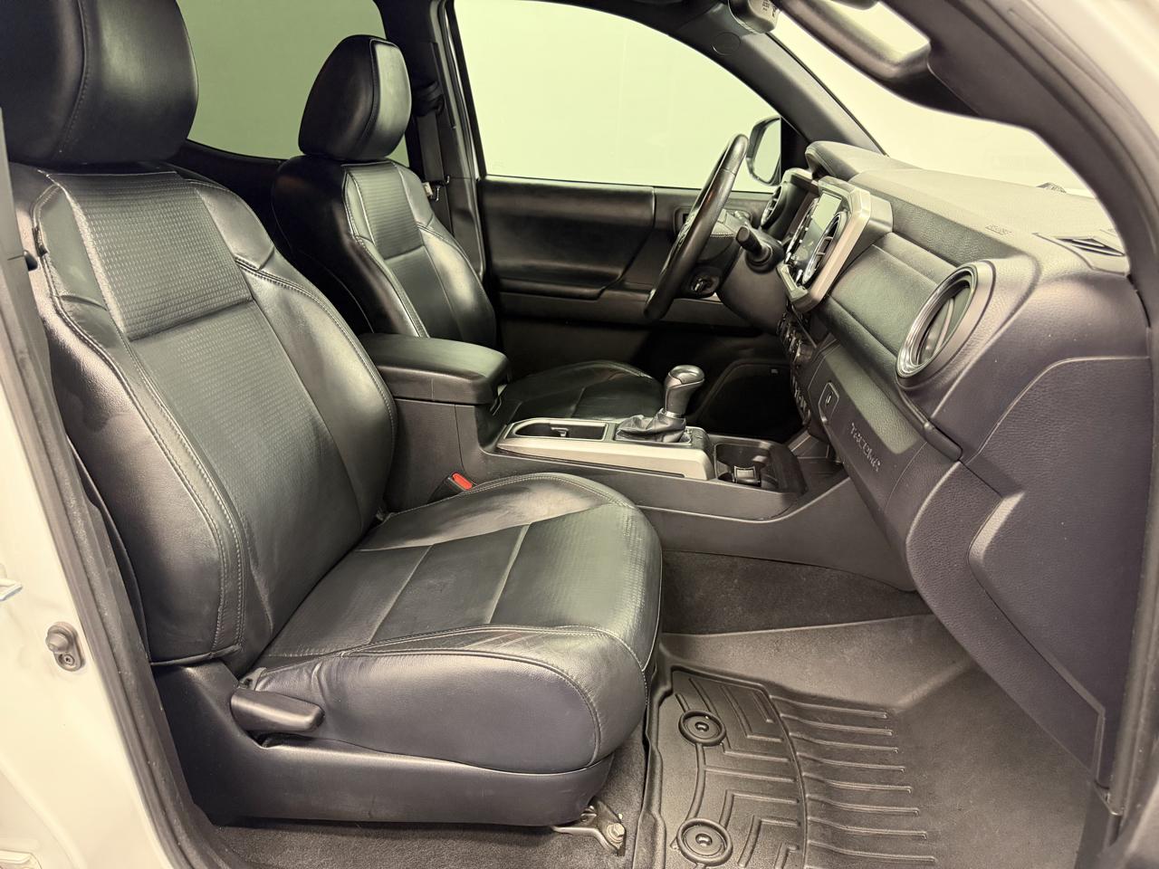 Toyota Tacoma 4WD Limited Double Cab 5' Bed V6 AT (Natl) 2021