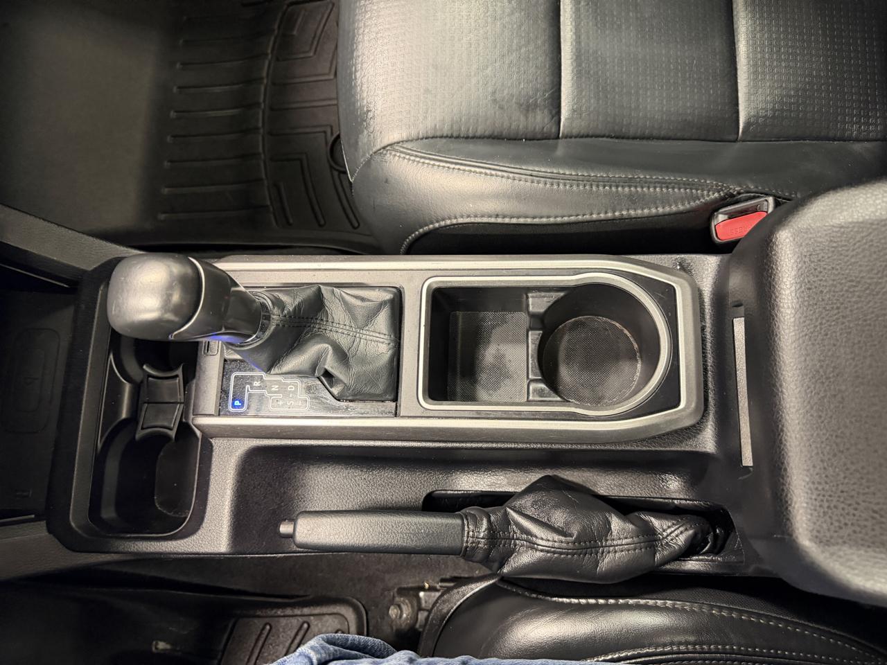Toyota Tacoma 4WD Limited Double Cab 5' Bed V6 AT (Natl) 2021