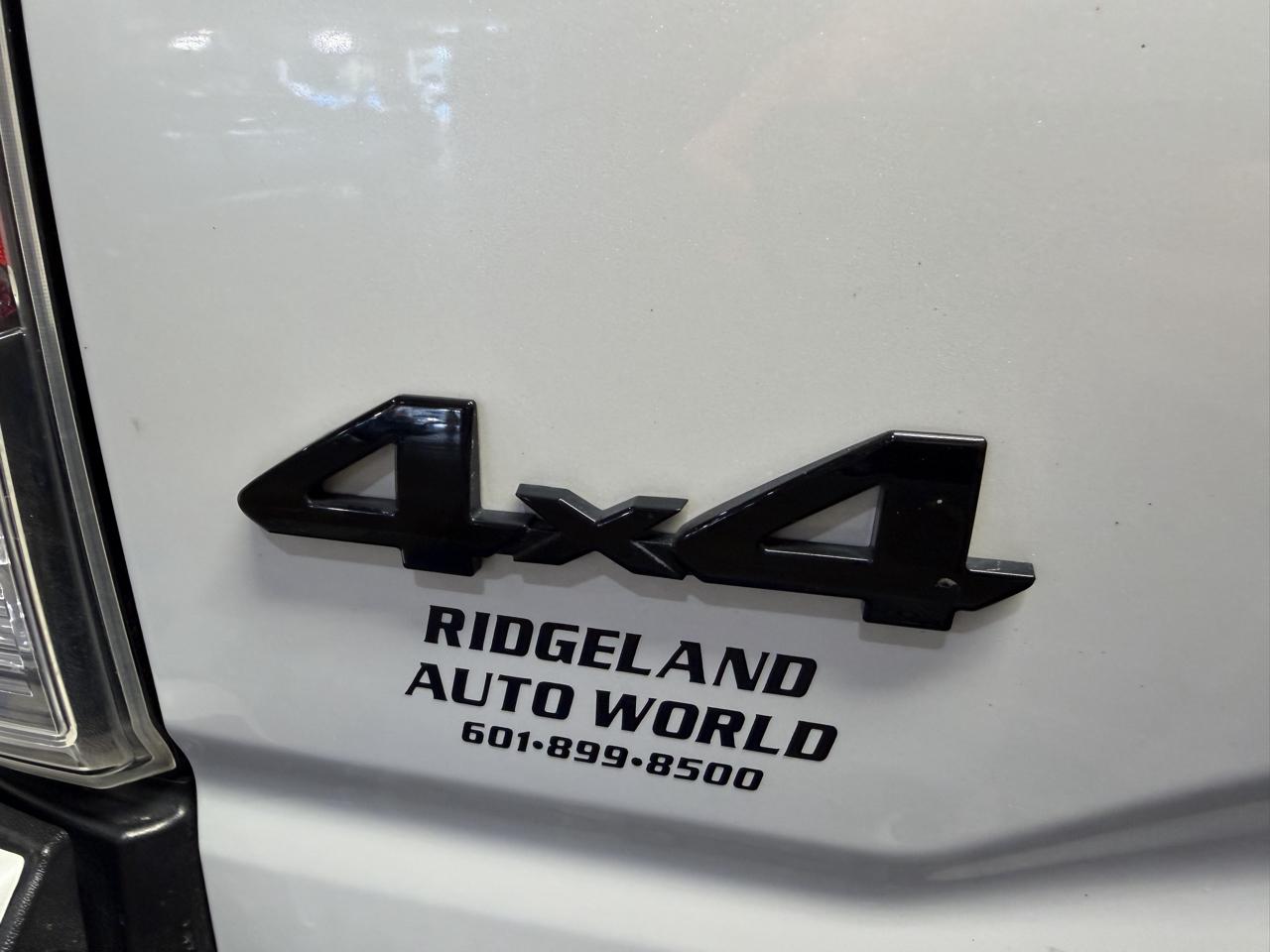 Toyota Tacoma 4WD Limited Double Cab 5' Bed V6 AT (Natl) 2021