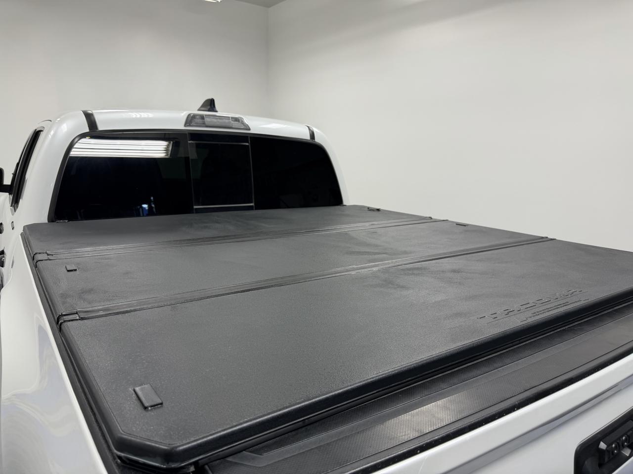 Toyota Tacoma 4WD Limited Double Cab 5' Bed V6 AT (Natl) 2021