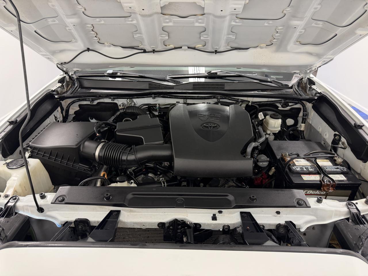Toyota Tacoma 4WD Limited Double Cab 5' Bed V6 AT (Natl) 2021