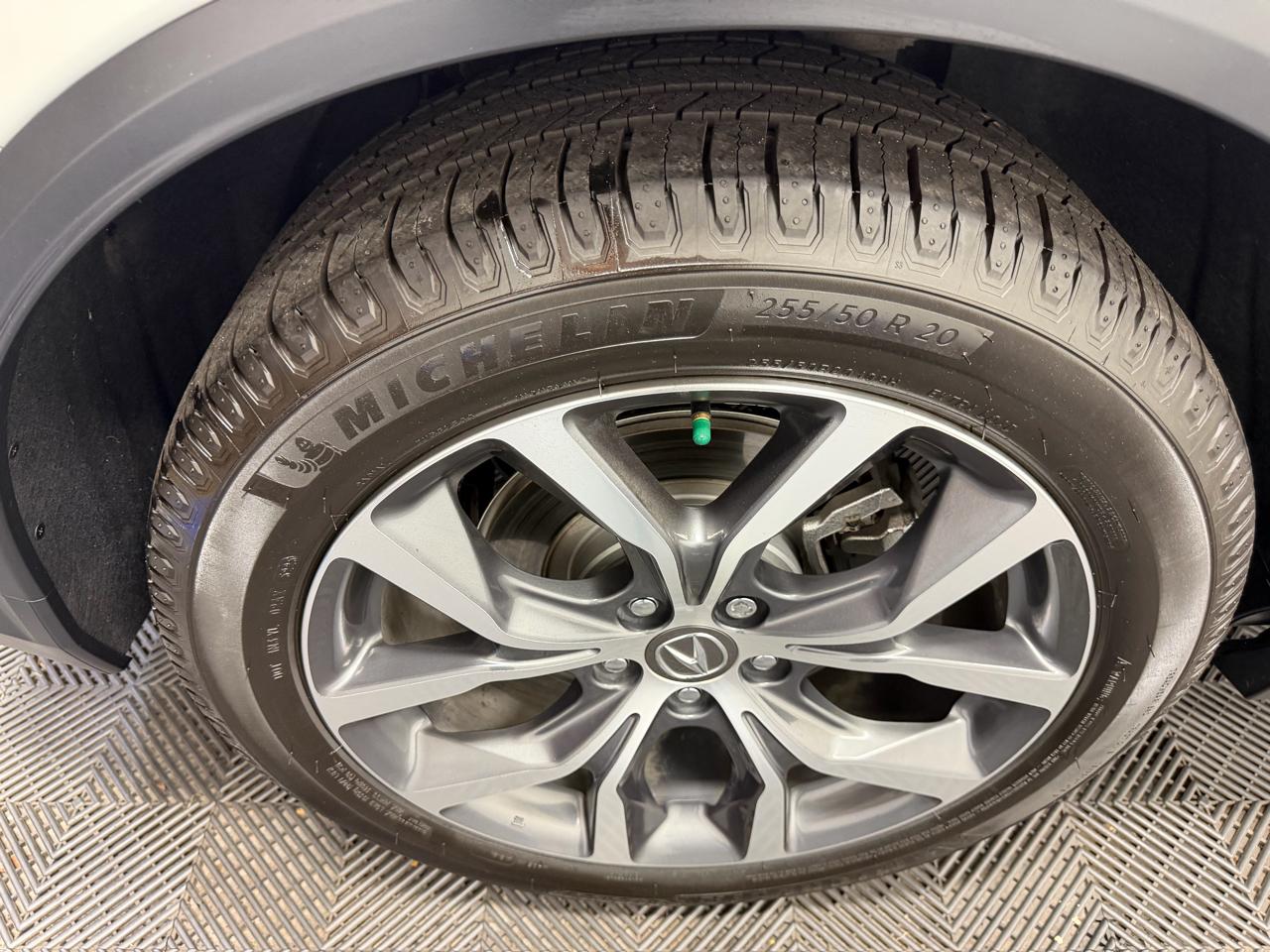 Acura MDX FWD w/Technology Package 2022