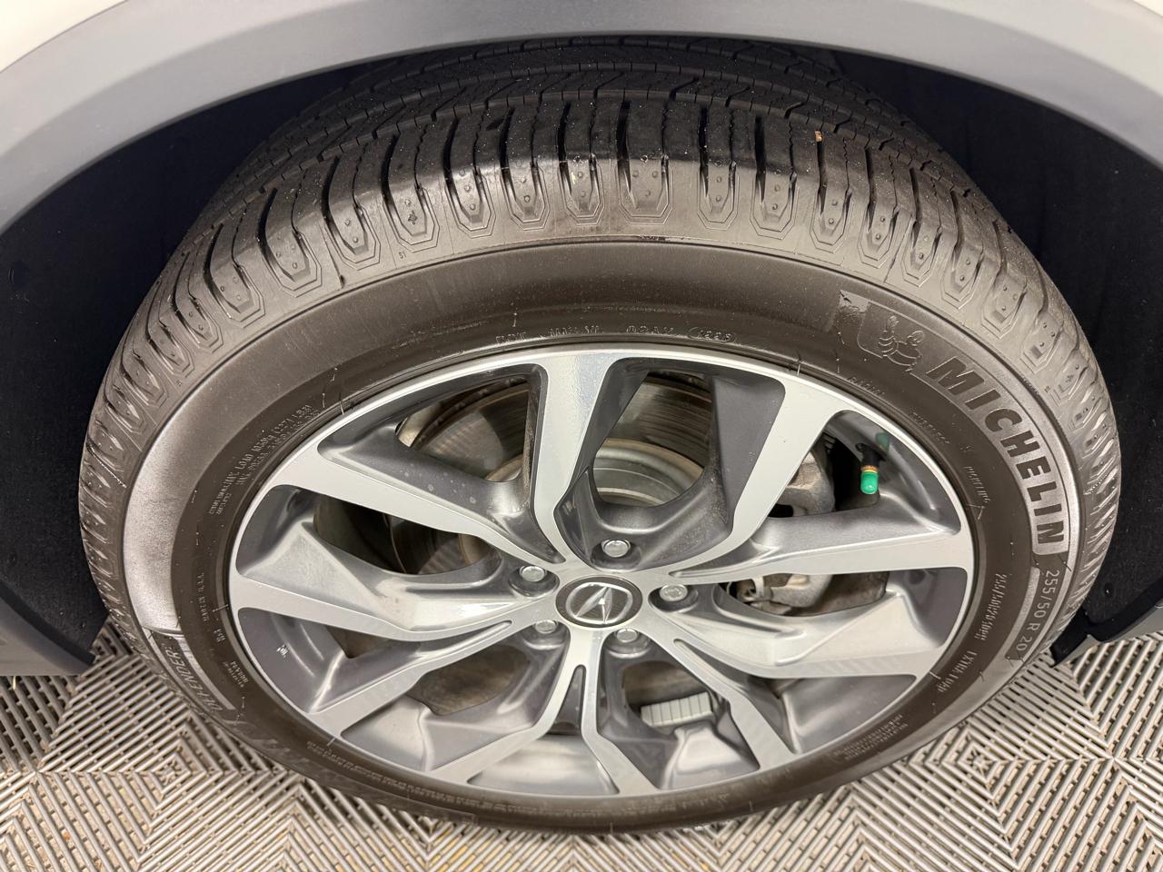 Acura MDX FWD w/Technology Package 2022