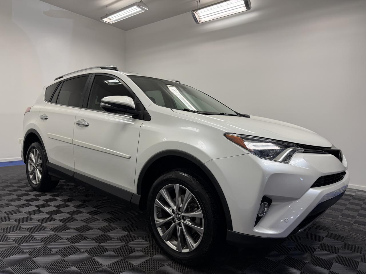 Toyota RAV4 Limited FWD (Natl) 2017