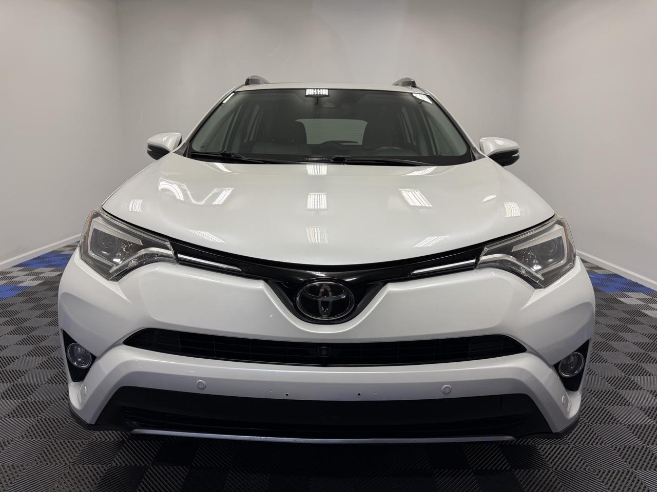 Toyota RAV4 Limited FWD (Natl) 2017