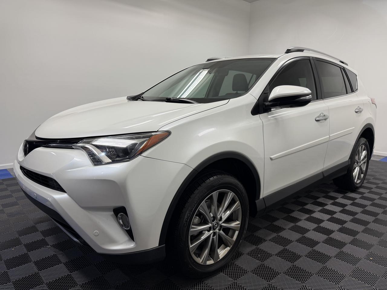 Toyota RAV4 Limited FWD (Natl) 2017