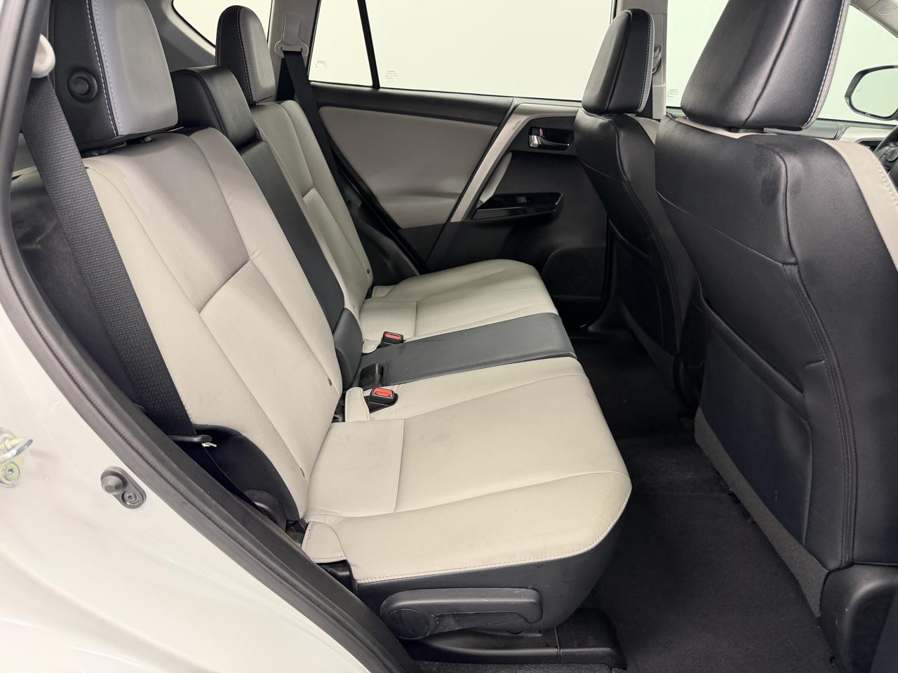 Toyota RAV4 Limited FWD (Natl) 2017
