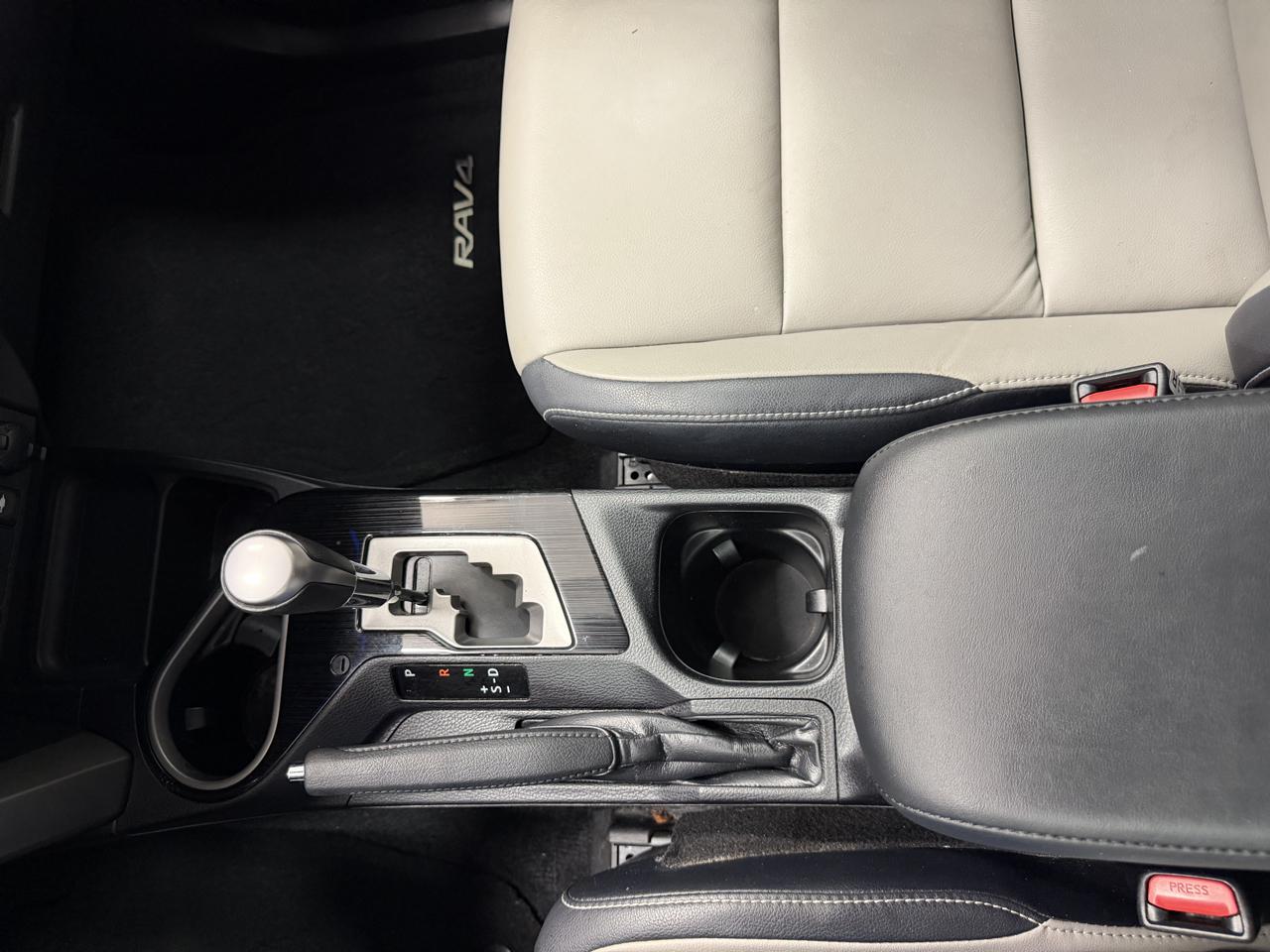 Toyota RAV4 Limited FWD (Natl) 2017