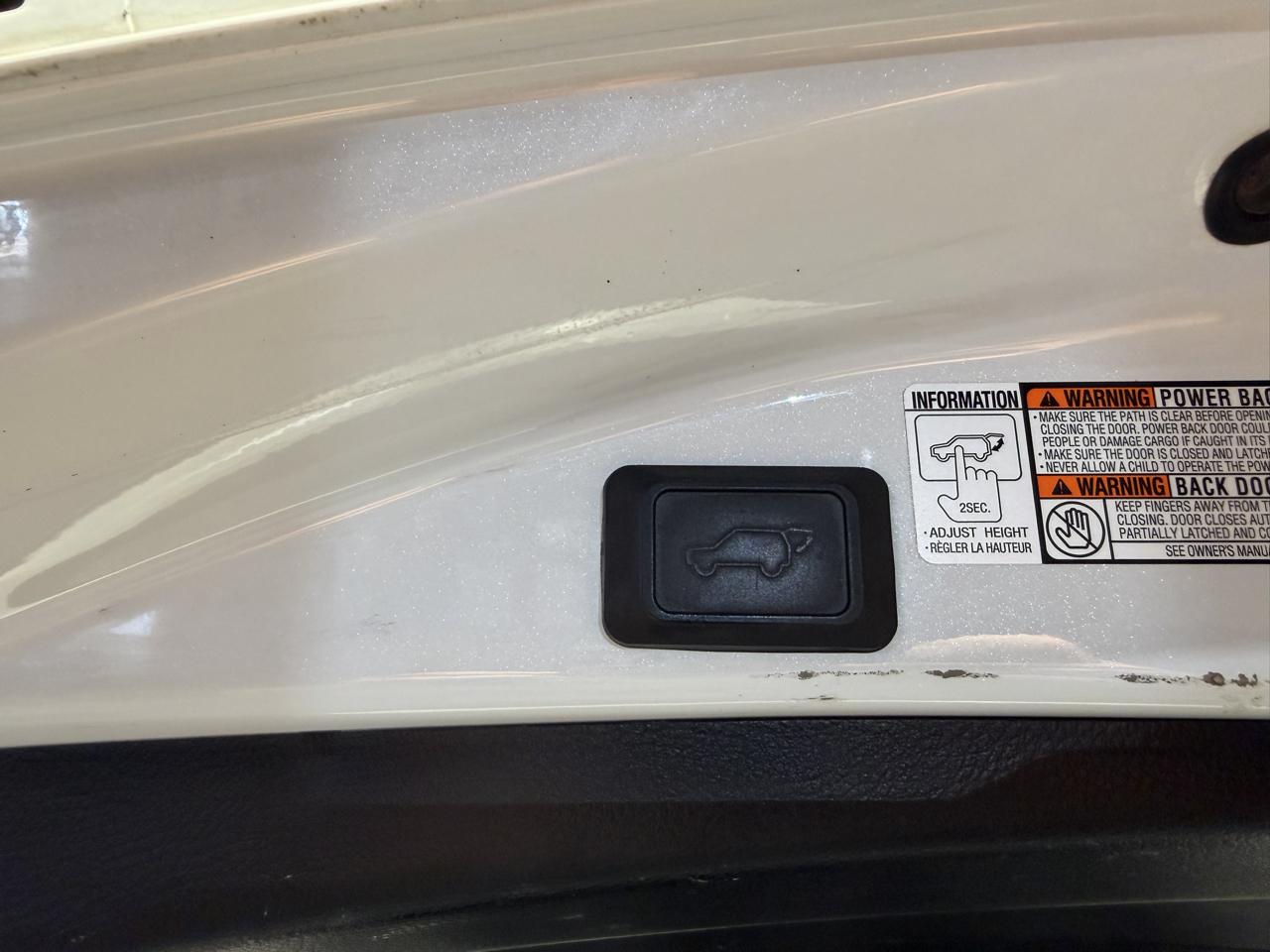Toyota RAV4 Limited FWD (Natl) 2017