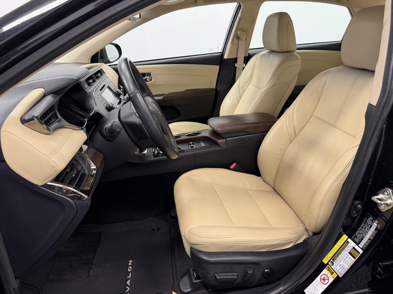 Toyota Avalon Hybrid 4dr Sdn XLE Premium (Natl) 2015