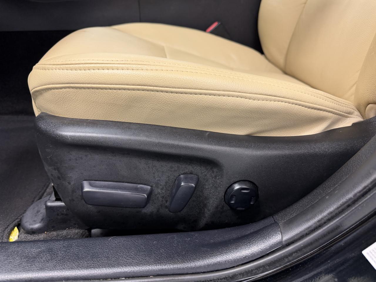 Toyota Avalon Hybrid 4dr Sdn XLE Premium (Natl) 2015