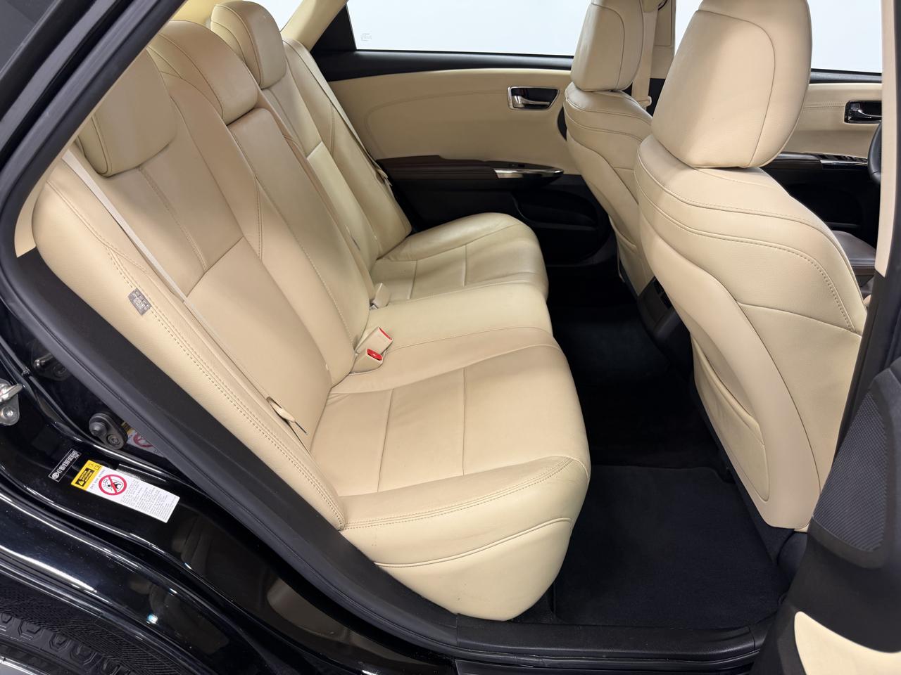 Toyota Avalon Hybrid 4dr Sdn XLE Premium (Natl) 2015