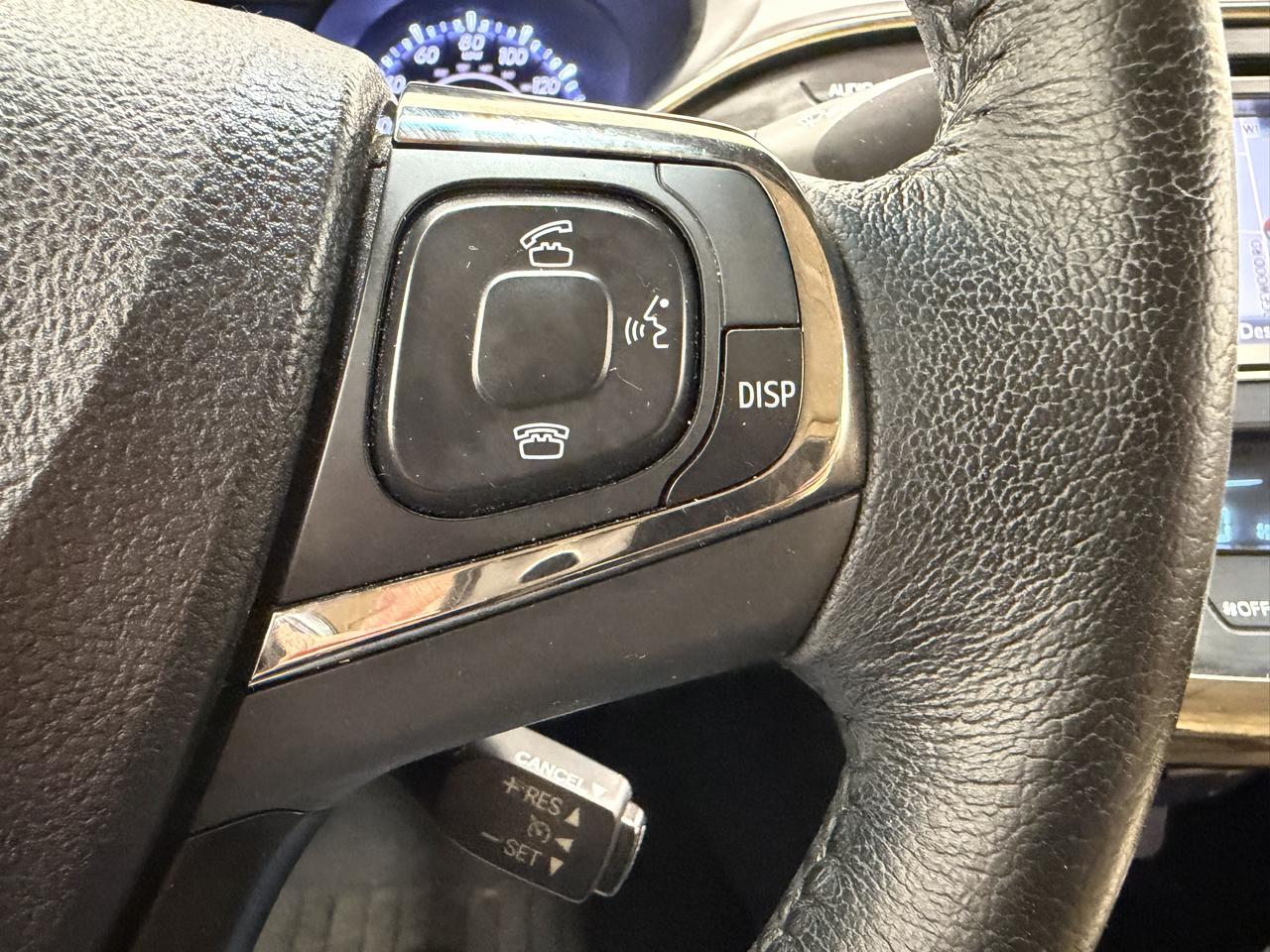 Toyota Avalon Hybrid 4dr Sdn XLE Premium (Natl) 2015