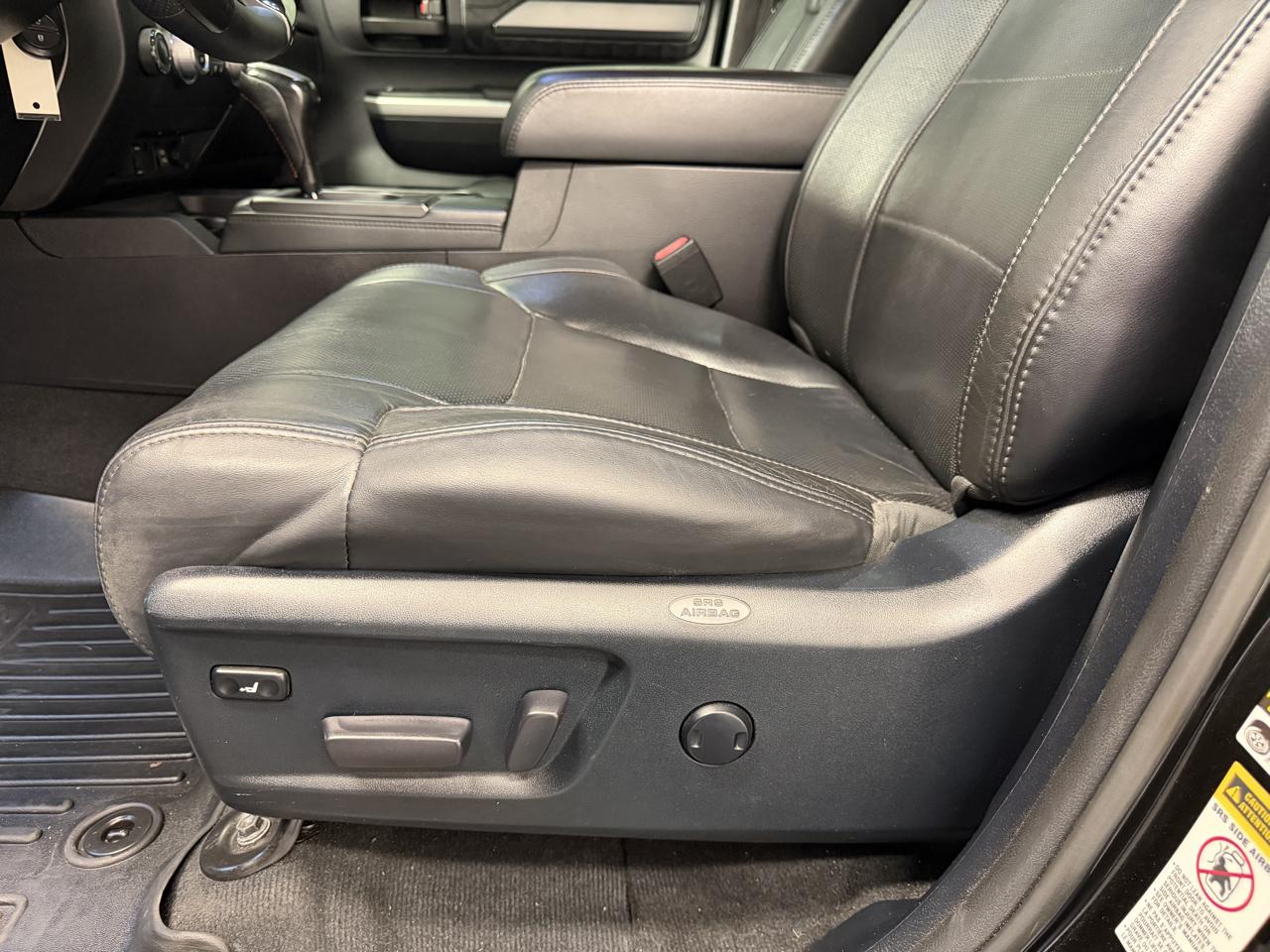 Toyota Tundra 4WD Truck CrewMax 5.7L FFV V8 6-Spd AT Platinum (Natl) 2015