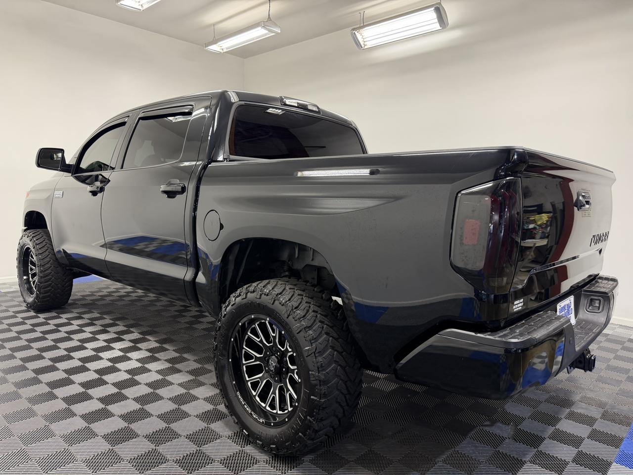 Toyota Tundra 4WD Truck CrewMax 5.7L FFV V8 6-Spd AT Platinum (Natl) 2015