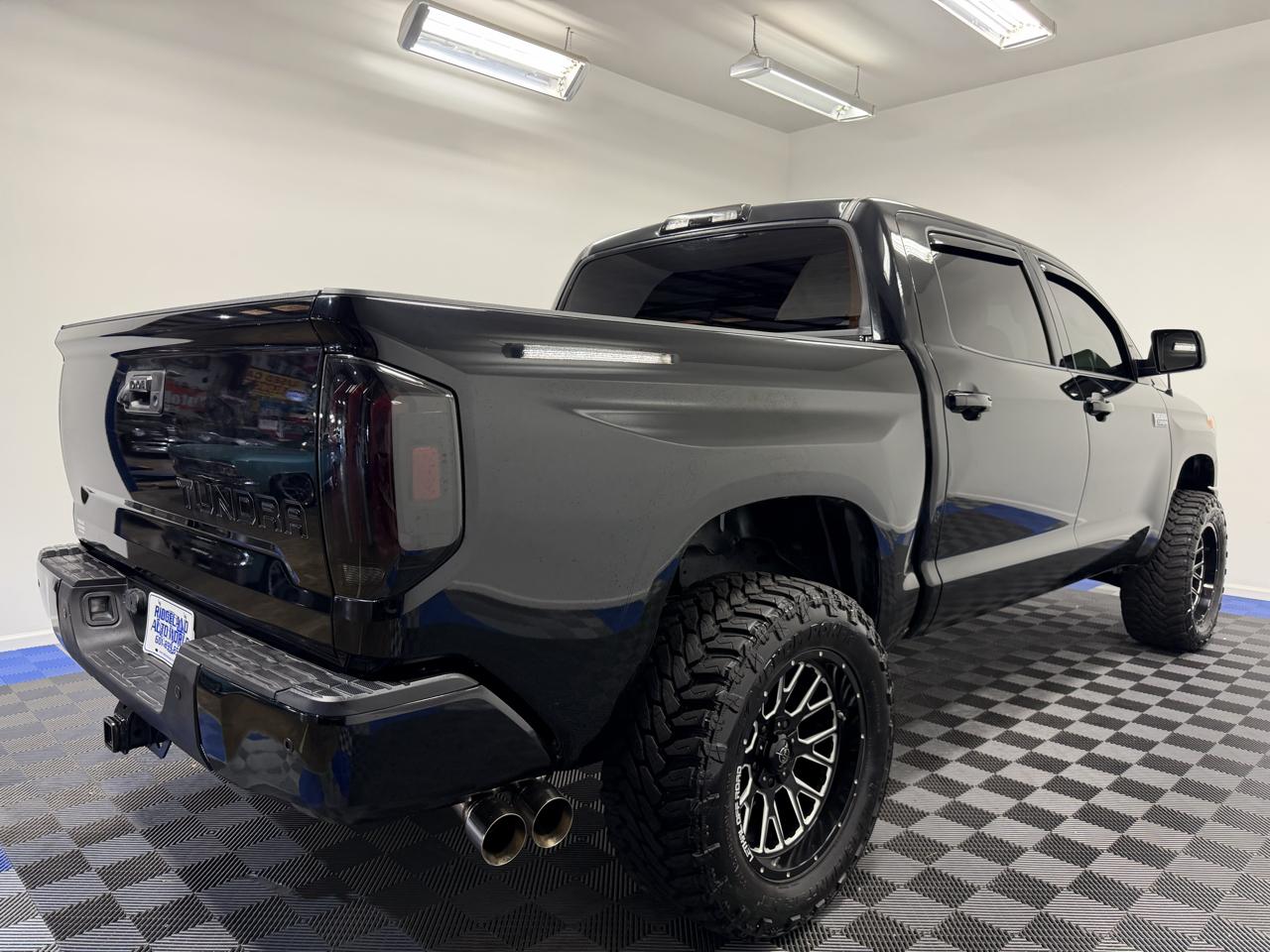 Toyota Tundra 4WD Truck CrewMax 5.7L FFV V8 6-Spd AT Platinum (Natl) 2015