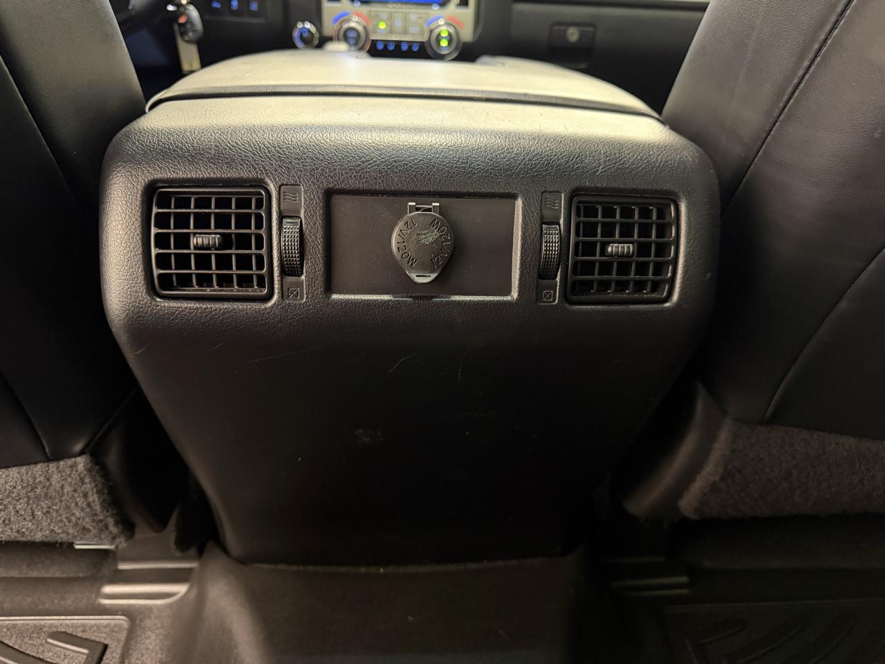 Toyota Tundra 4WD Truck CrewMax 5.7L FFV V8 6-Spd AT Platinum (Natl) 2015