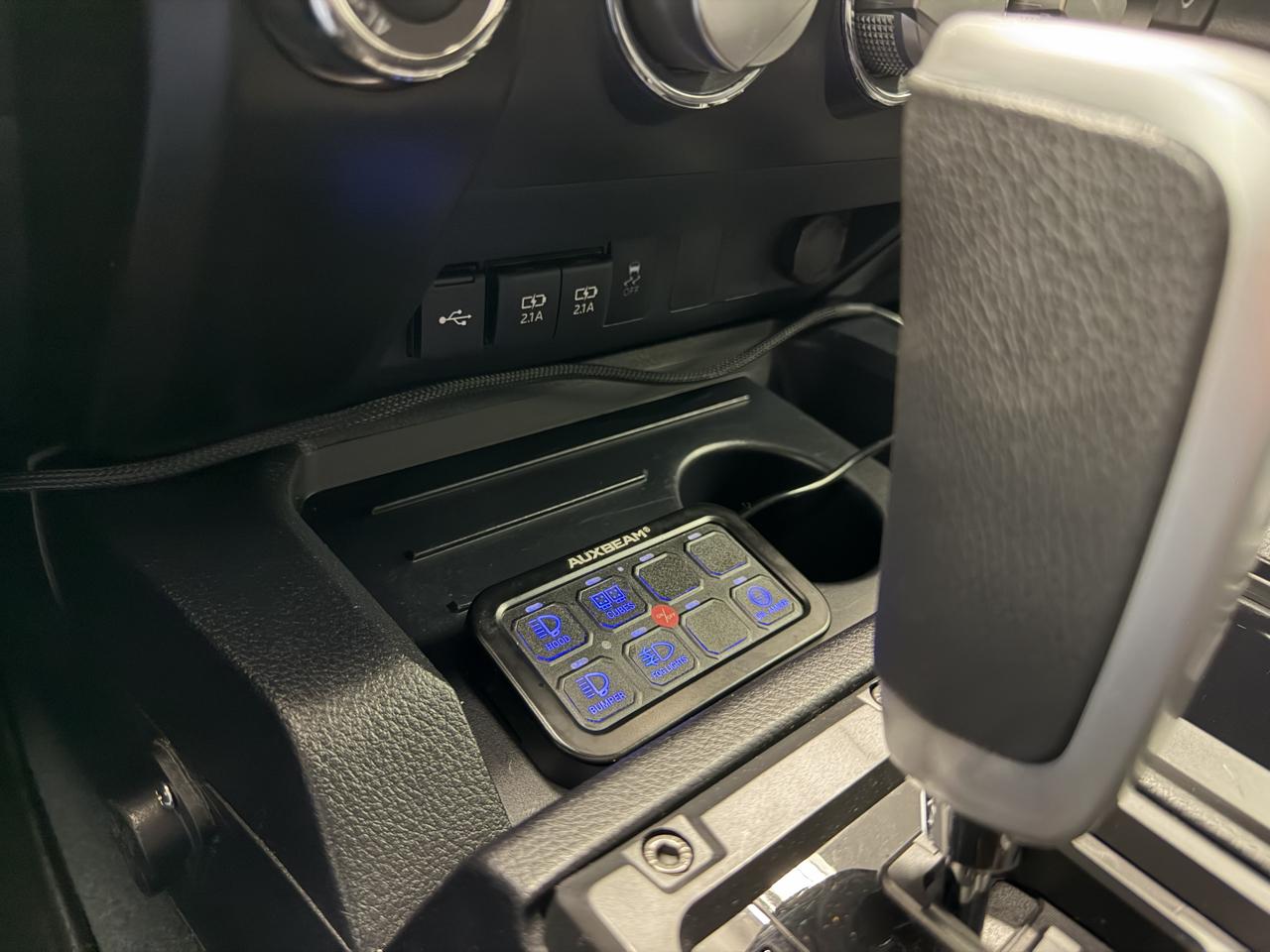 Toyota Tundra 4WD SR5 CrewMax 5.5' Bed 5.7L (Natl) 2021