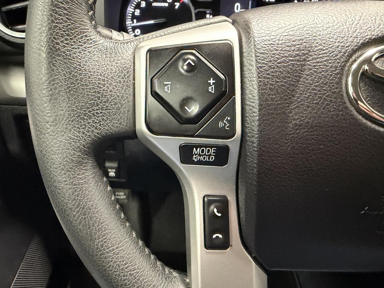 Toyota Tundra 4WD SR5 CrewMax 5.5' Bed 5.7L (Natl) 2021