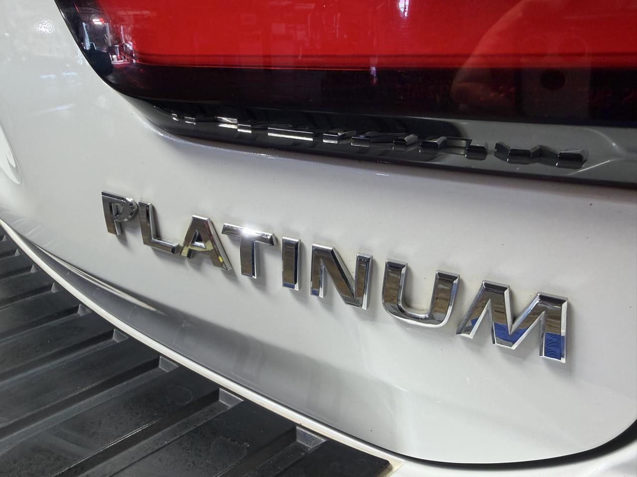 Nissan Armada 4x2 Platinum 2021