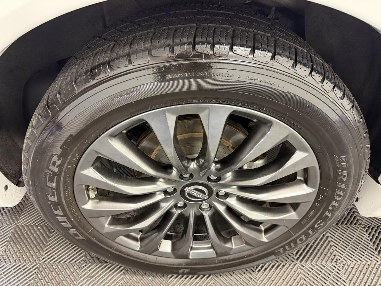 Nissan Armada 4x2 Platinum 2021