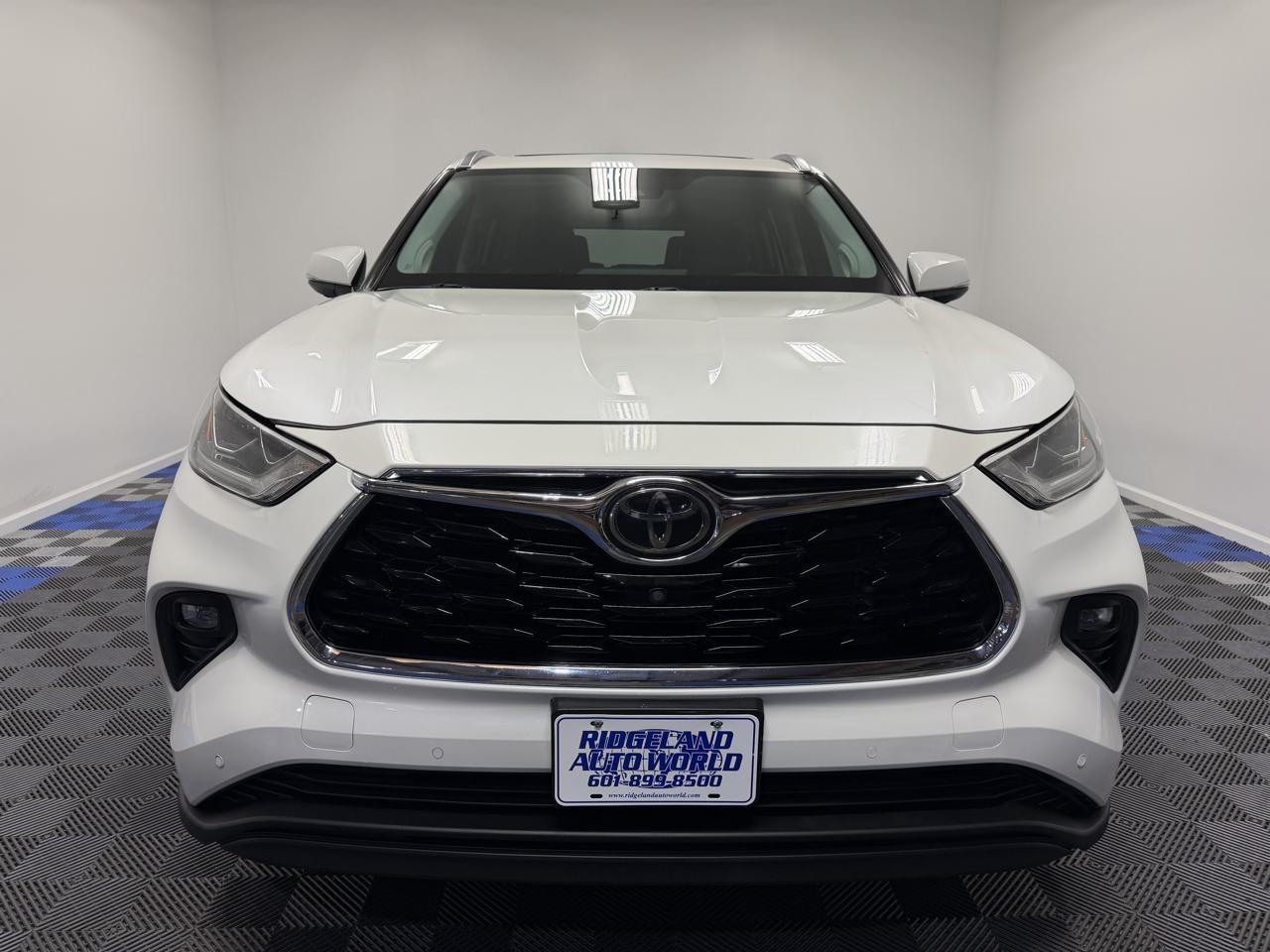Toyota Highlander Limited FWD (Natl) 2021