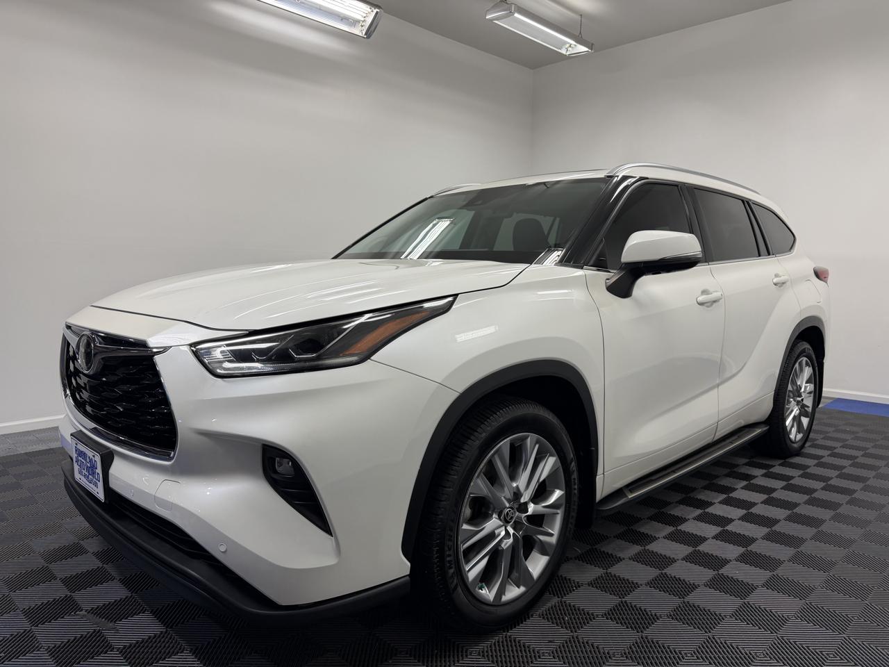 Toyota Highlander Limited FWD (Natl) 2021
