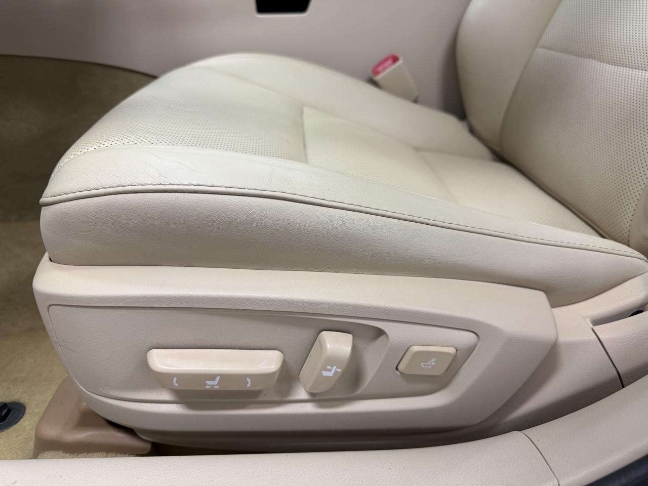 Lexus ES photo 7