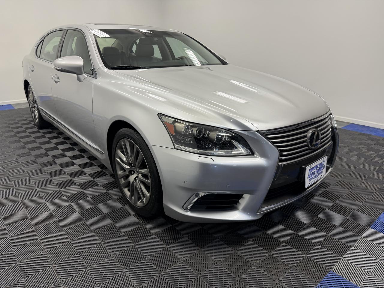 Lexus LS photo 2