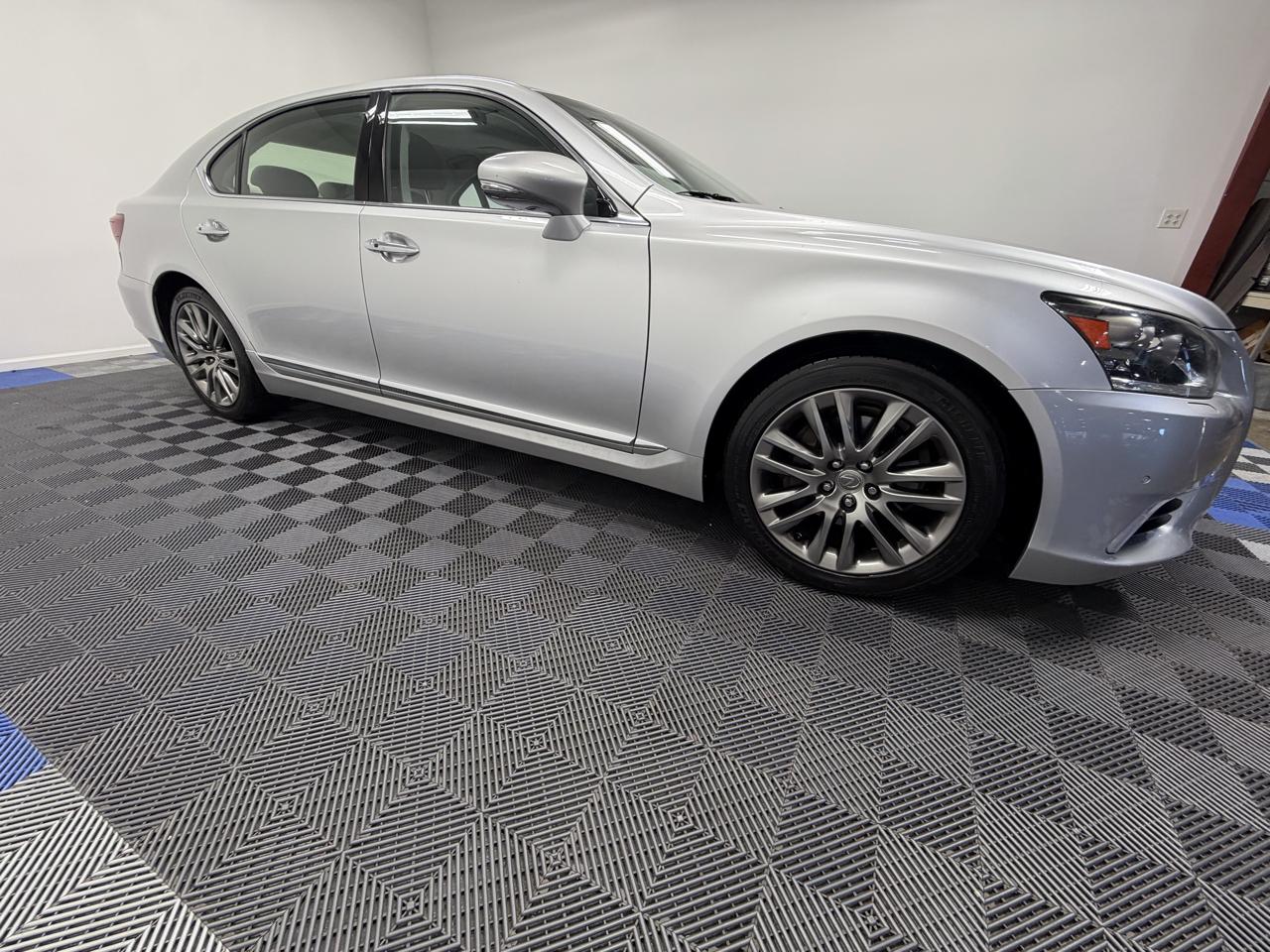Lexus LS photo 7