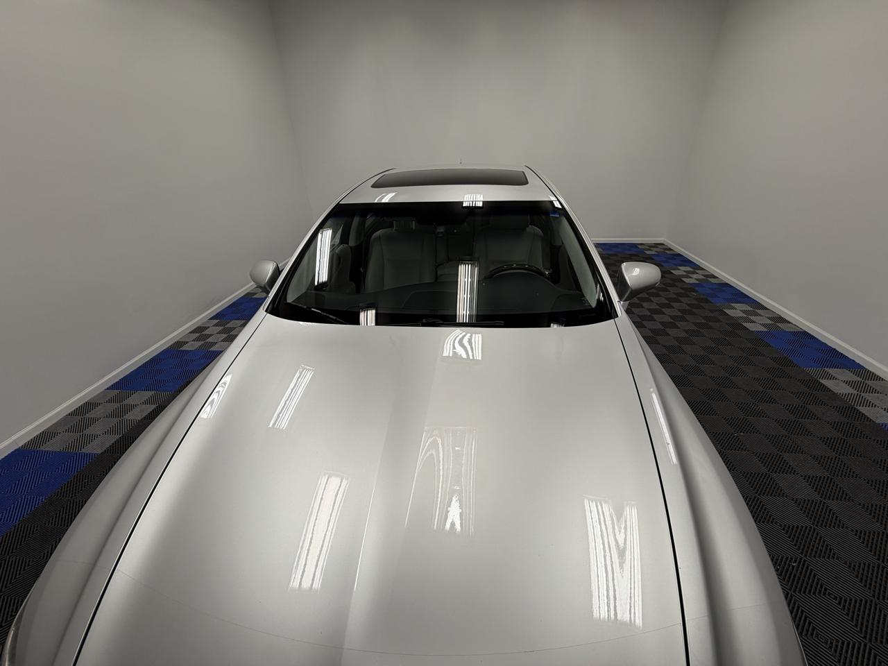 Lexus LS photo 8