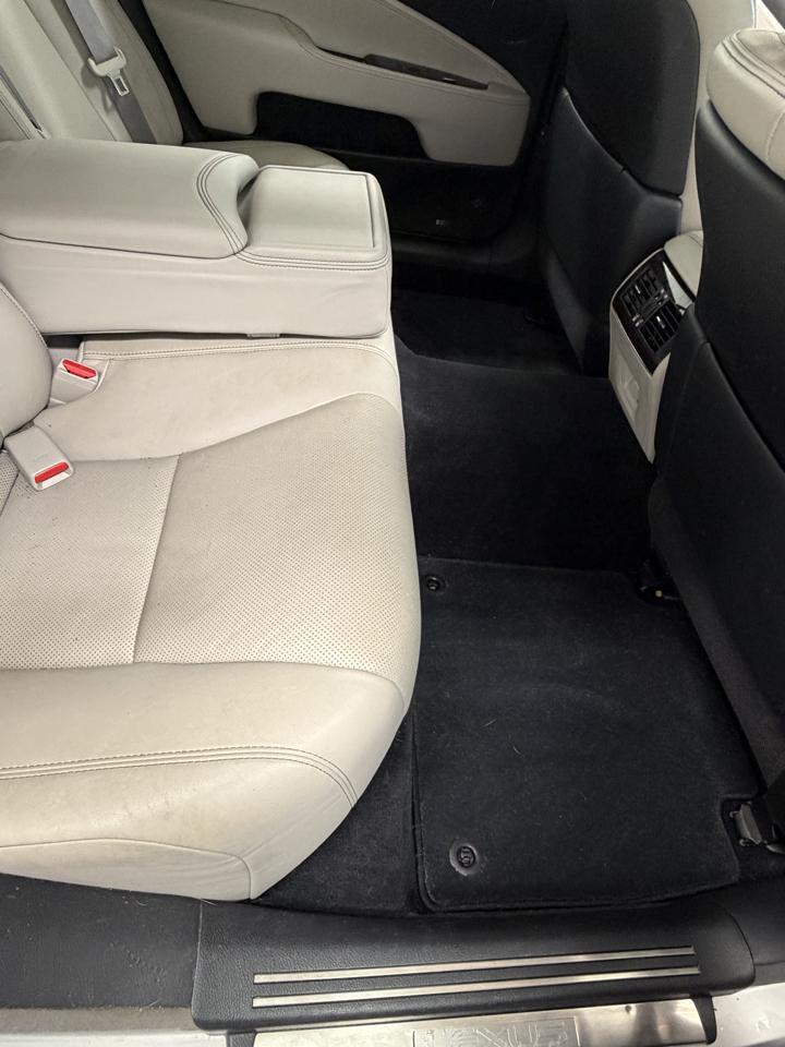 Lexus LS photo 24