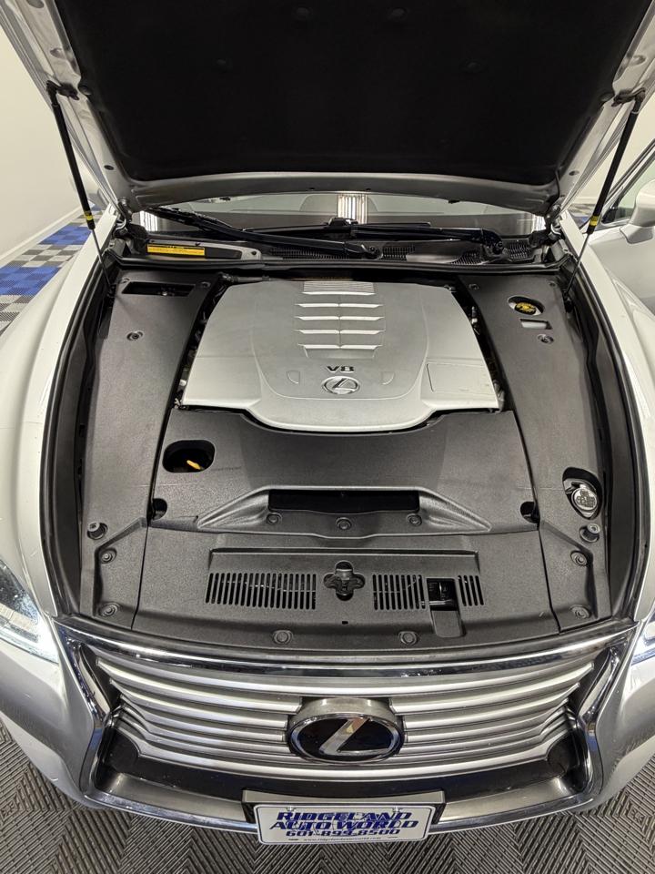 Lexus LS photo 34