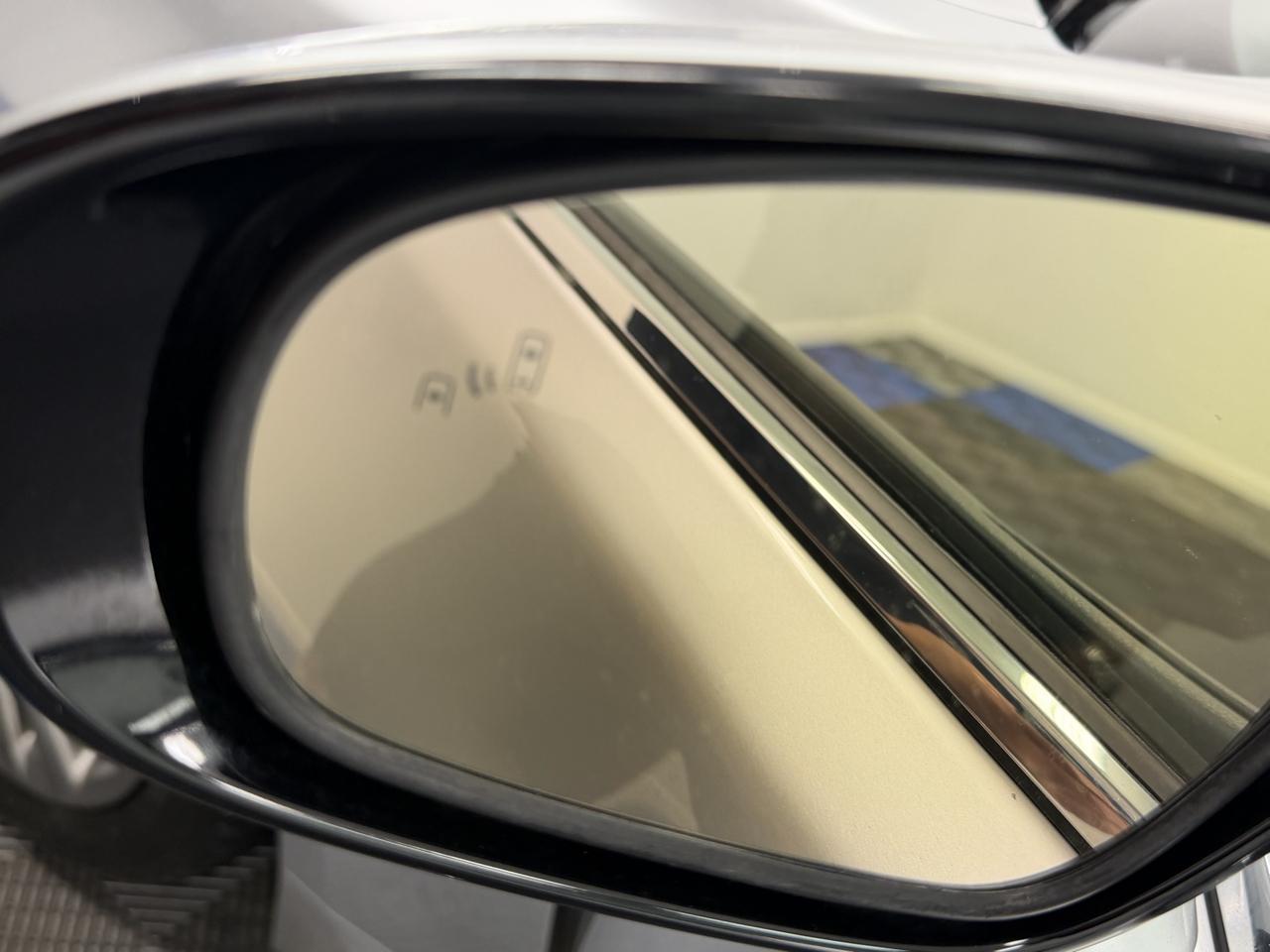 Lexus LS photo 35