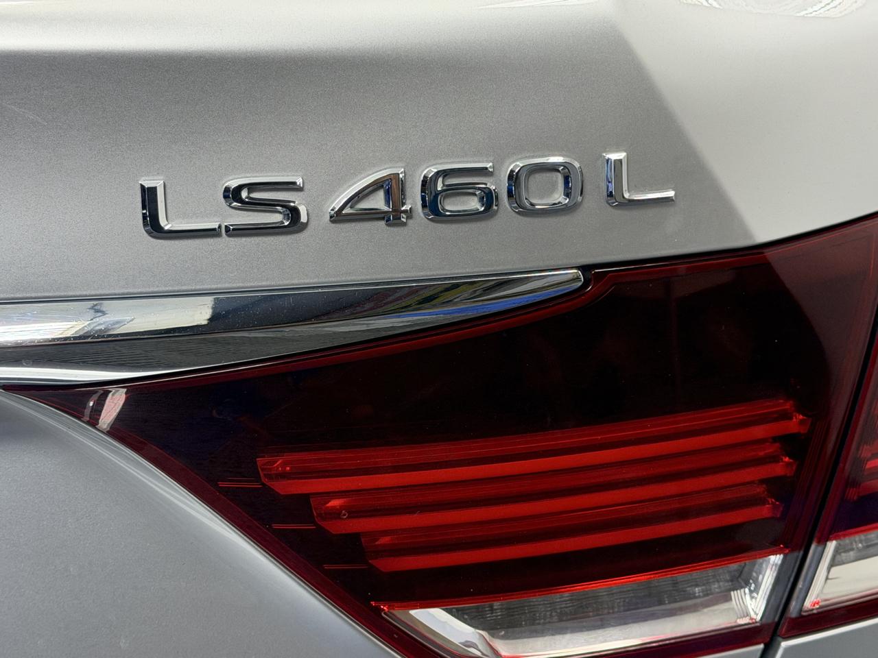 Lexus LS photo 37