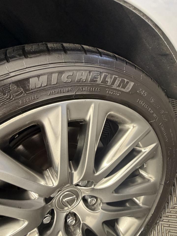 Lexus LS photo 44