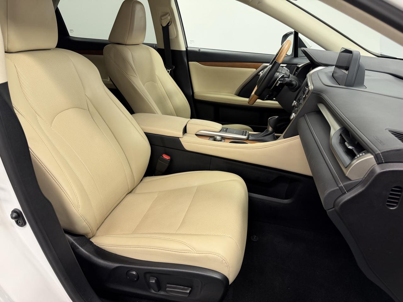 Lexus RX photo 13
