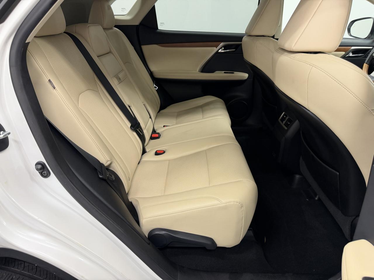 Lexus RX photo 16
