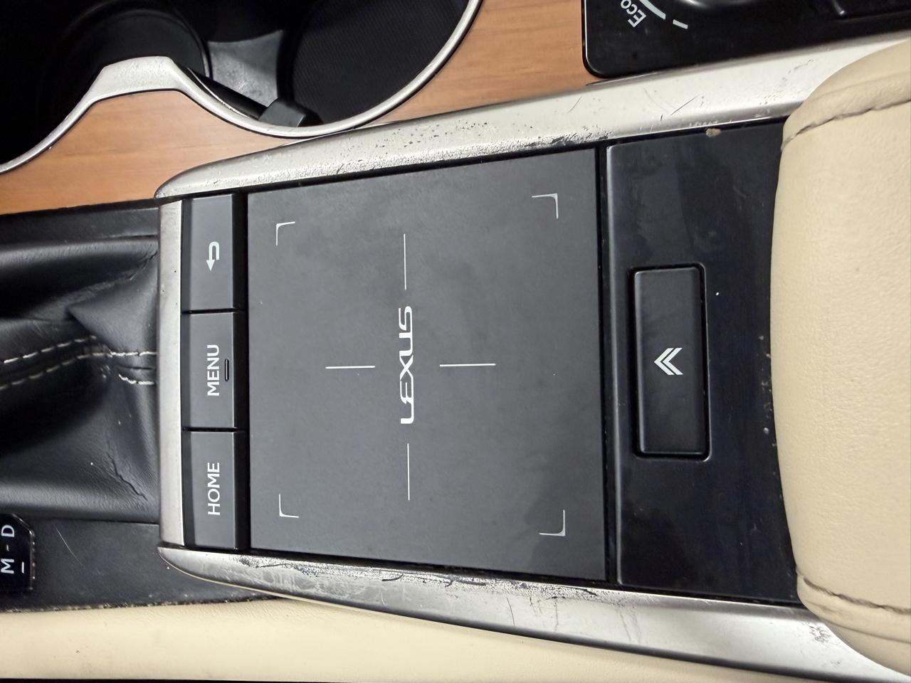 Lexus RX photo 23