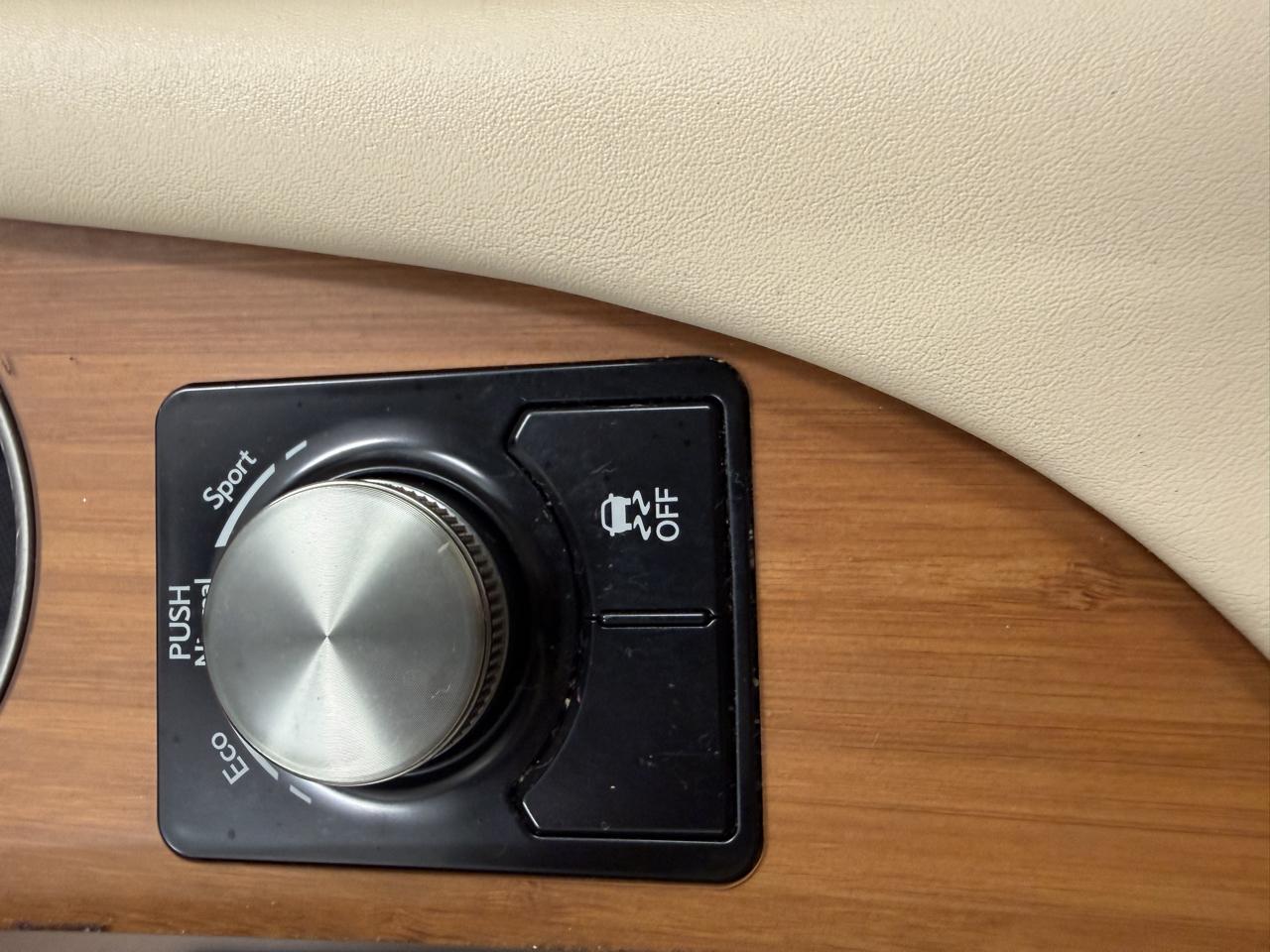 Lexus RX photo 24