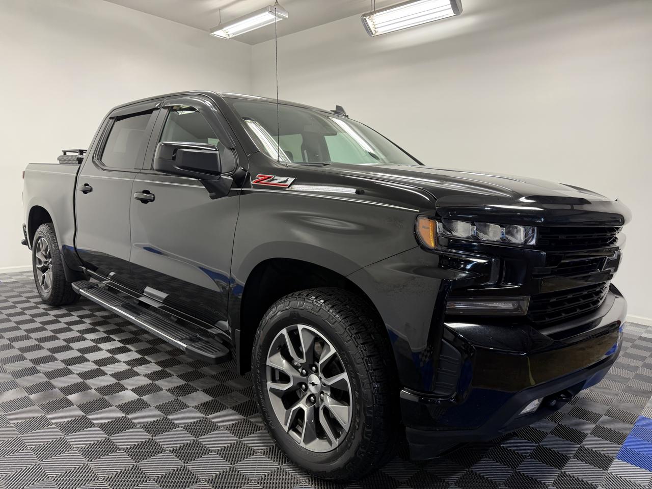 2019 Chevrolet Silverado 1500 4WD Crew Cab 147" RST