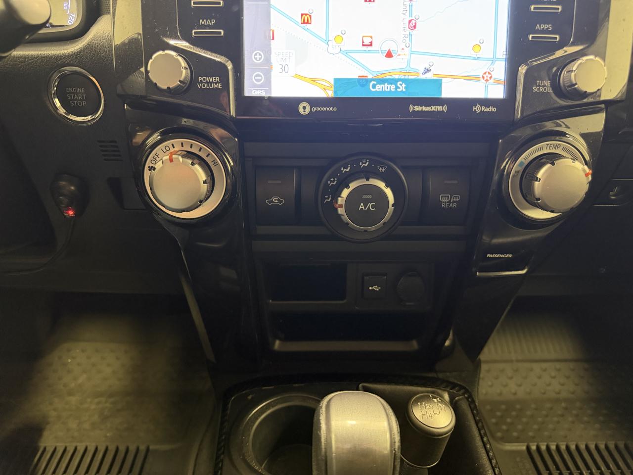 Toyota 4Runner Venture 4WD (Natl) 2021