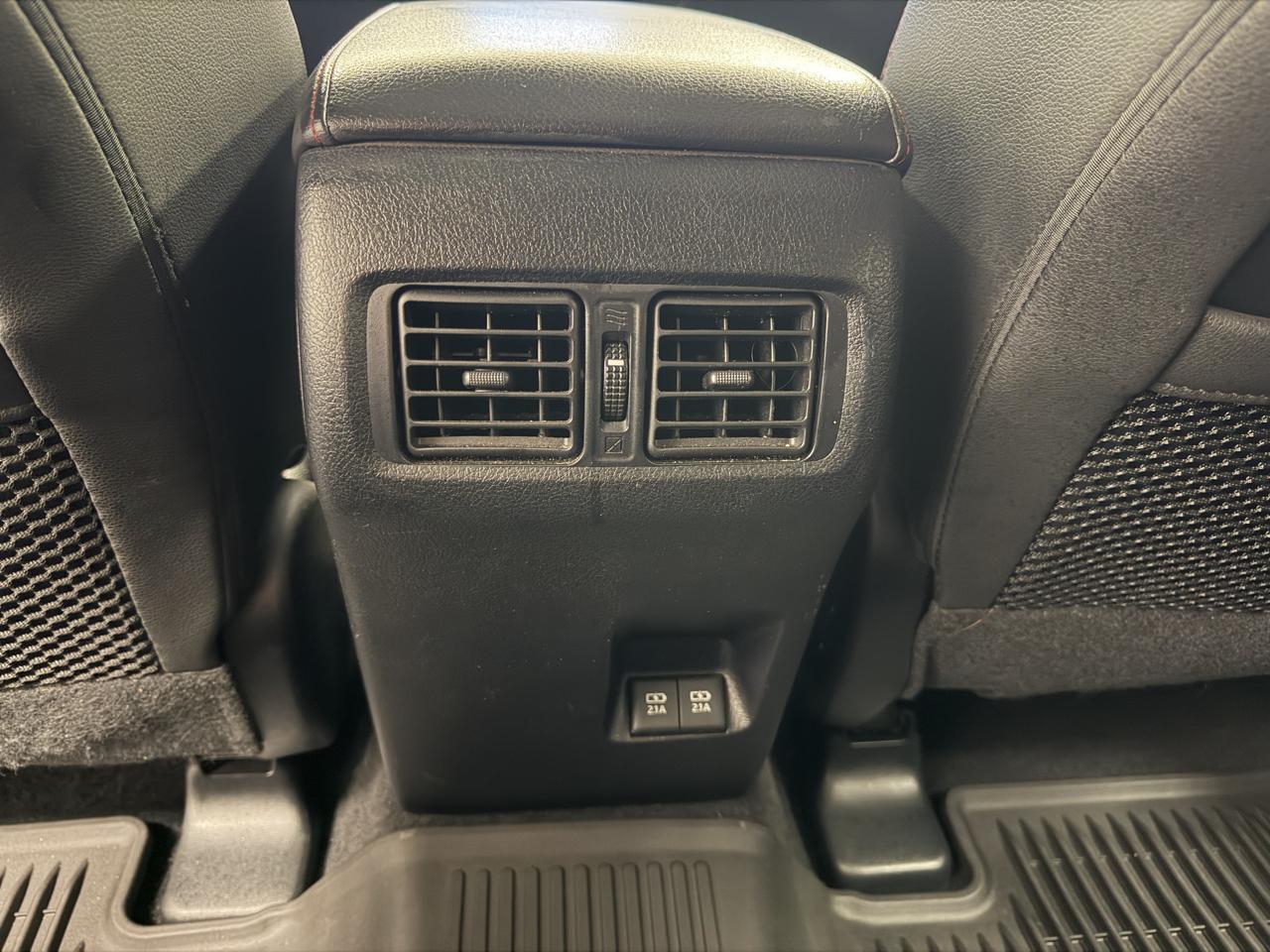 Toyota 4Runner Venture 4WD (Natl) 2021