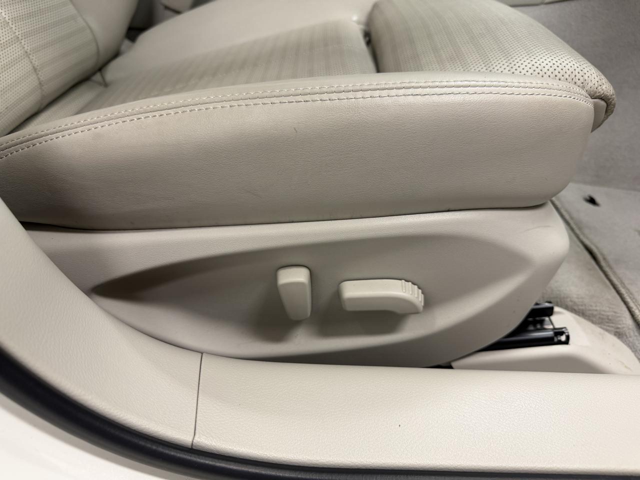 Infiniti Q50 4dr Sdn 3.0t Red Sport 400 RWD 2016