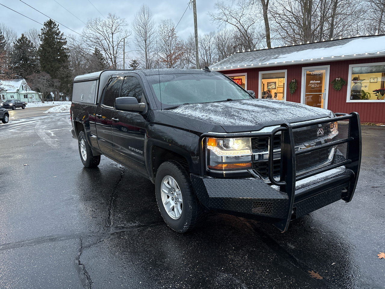 Chevrolet Silverado 1500 4WD Double Cab 143.5" LT w/1LT 2018